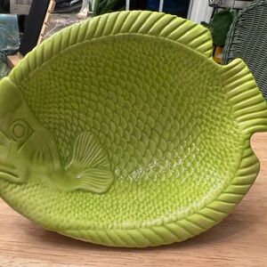 Green Fish-Shaped Ceramic Bowl